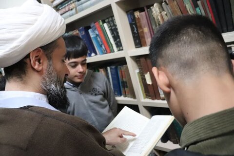 تصاویر/ ازدید دانش آموزان مدرسه شهید آهنگری ارومیه از مدرسه علمیه امام خامنه‌ای ارومیه