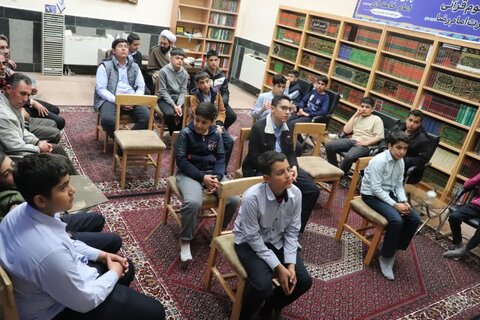 تصاویر/ ازدید دانش آموزان مدرسه شهید آهنگری ارومیه از مدرسه علمیه امام خامنه‌ای ارومیه