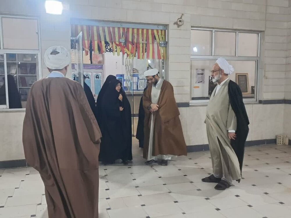 بازدید مسئولان مرکز مدیریت حوزههای علمیه خواهران از مدارس علمیه حضرت زهرا(س) میبد