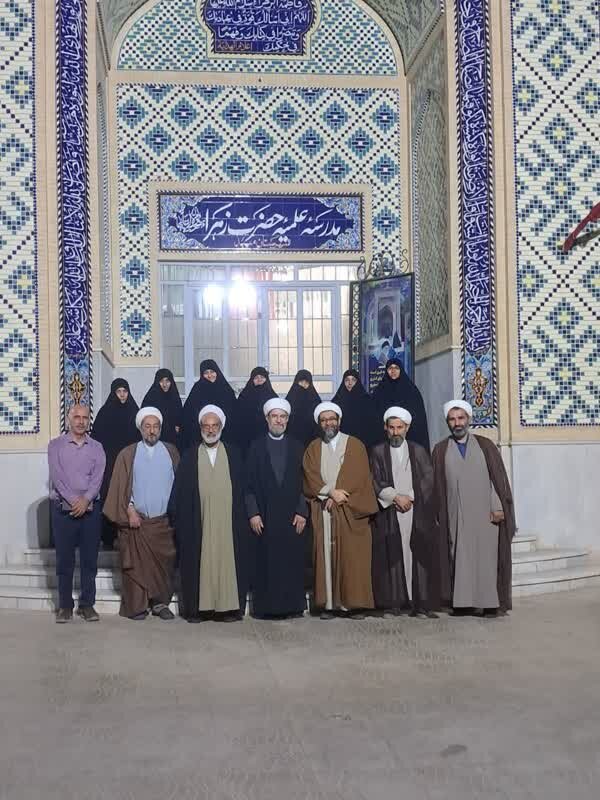 بازدید مسئولان مرکز مدیریت حوزه‌های علمیه خواهران از مدارس علمیه حضرت زهرا(س) میبد