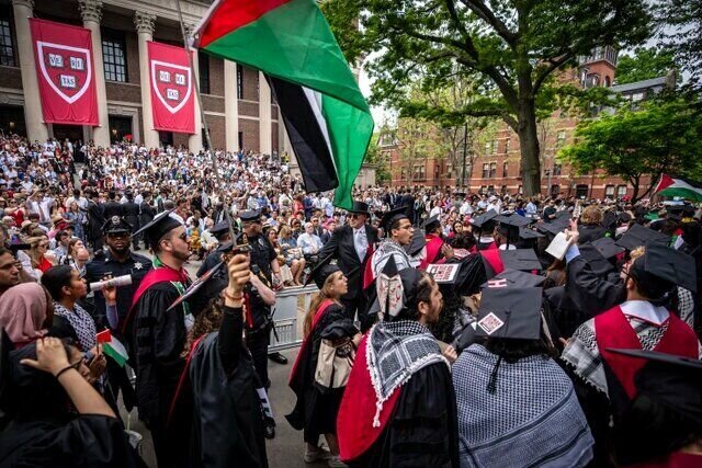 Bendera ya Palestina yainuliwa kwenye mahafali iliyo fanyika chuo kikuu cha Harvard