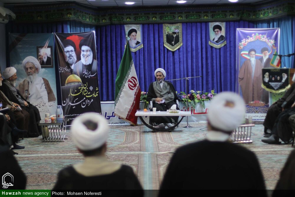 دیدار معاون آموزش حوزه علمیه قم با اساتید مدرسه سفیران هدایت بیرجند