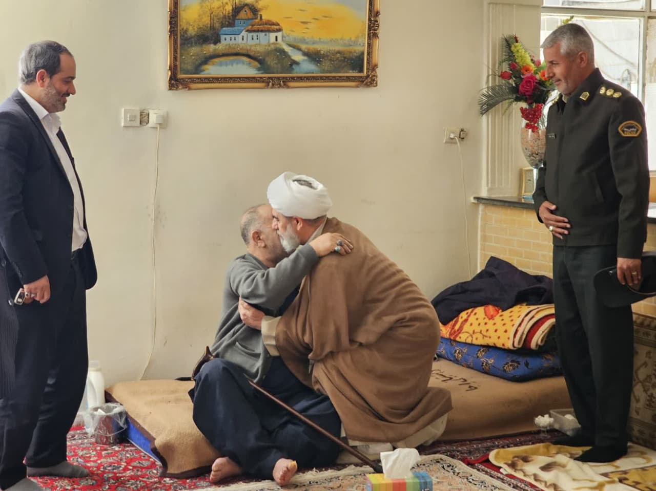 تقدیر امام جمعه بویین زهرا از جانباز و آزاده سرافراز