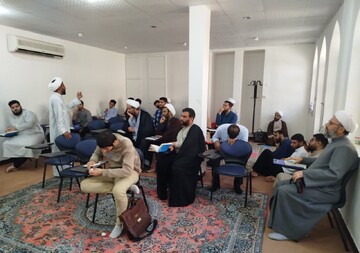 ۲۵ نفر از طلاب مدرسه علمیه بوشهر در دوره دوم طرح ولایت شرکت کردند