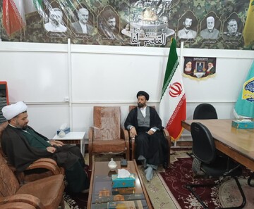 دیدار مسئول دفتر شورای سیاستگذاری ائمه جمعه قزوین با امام جمعه اقبالیه