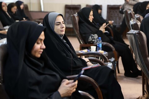 تصاویر / برگزاری نخستین جلسه درس اخلاق در رسانه در سال جدید