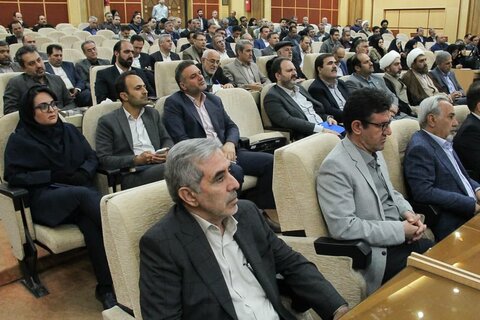 تصاویر /  جلسه شور ای اداری استان با حضور نماینده ولی فقیه در استان قزوین