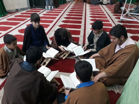 تصاویر اجرای طرح شنبه های قرآنی در مدرسه علمیه نورآباد