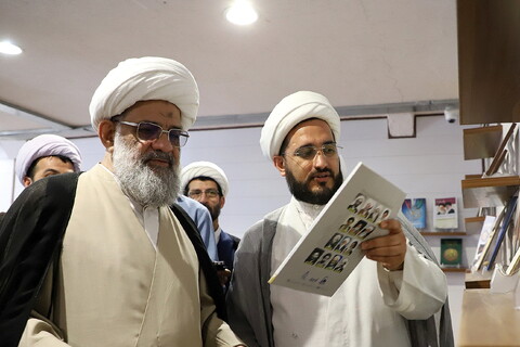 بازدید آیت الله ملکوتی از خبرگزاری حوزه