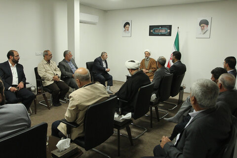 تصاویر / دیدار امام جمعه قزوین با  مسئولان هیئت و مواکب رزمندگان اسلام استان قزوین