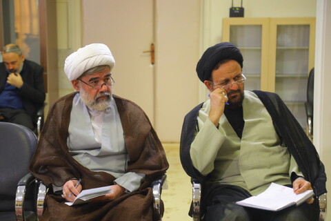 تصاویر /  دیدار نماینده ولی فقیه در امور حج و زیارت با آیت الله العظمی جوادی آملی