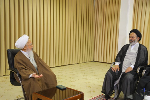 تصاویر /  دیدار نماینده ولی فقیه در امور حج و زیارت با آیت الله العظمی جوادی آملی