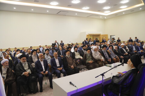 تصاویر / افتتاحیه حسینیه حضرت آیت الله العظمی بروجردی (رحمت الله علیه) در شهر سامراء