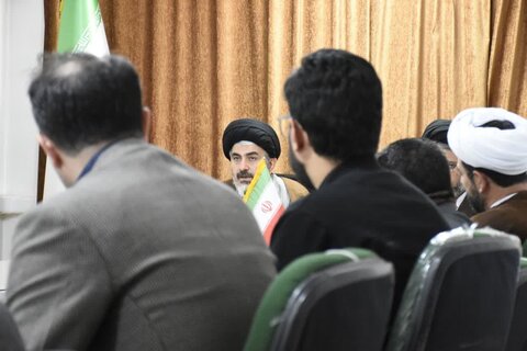 تصاویر/  جلسه اخلاق در مرکز اسلامی آذربایجان غربی