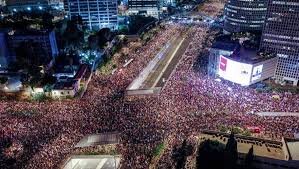Thousands of Israelis rally in Tel Aviv to demand return of captives