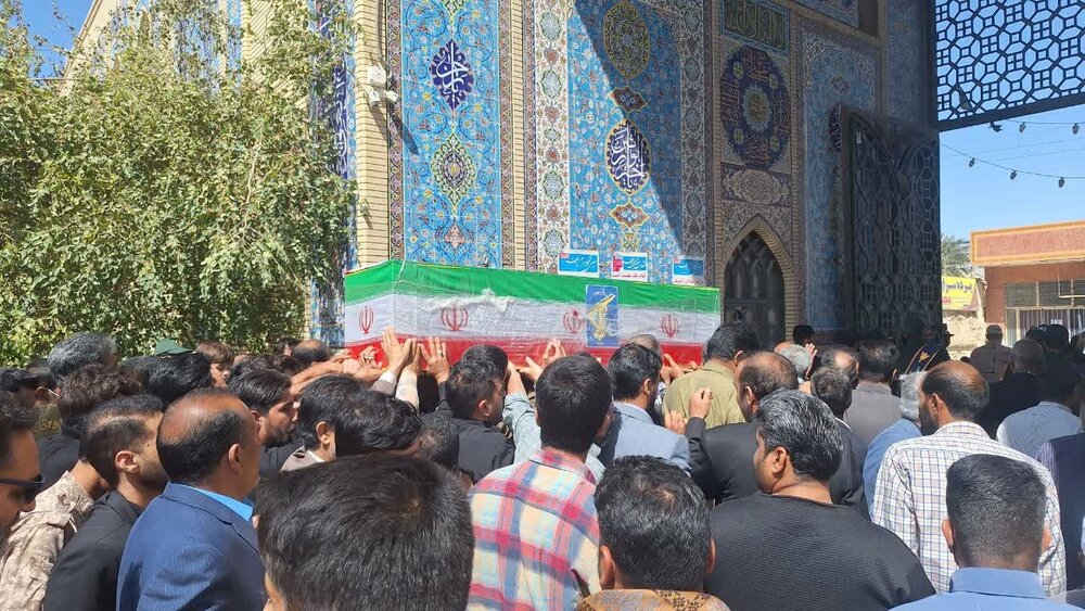 تشییع پیکر مطهر بسیجی اسحاق مختاری‌نیا در زابل