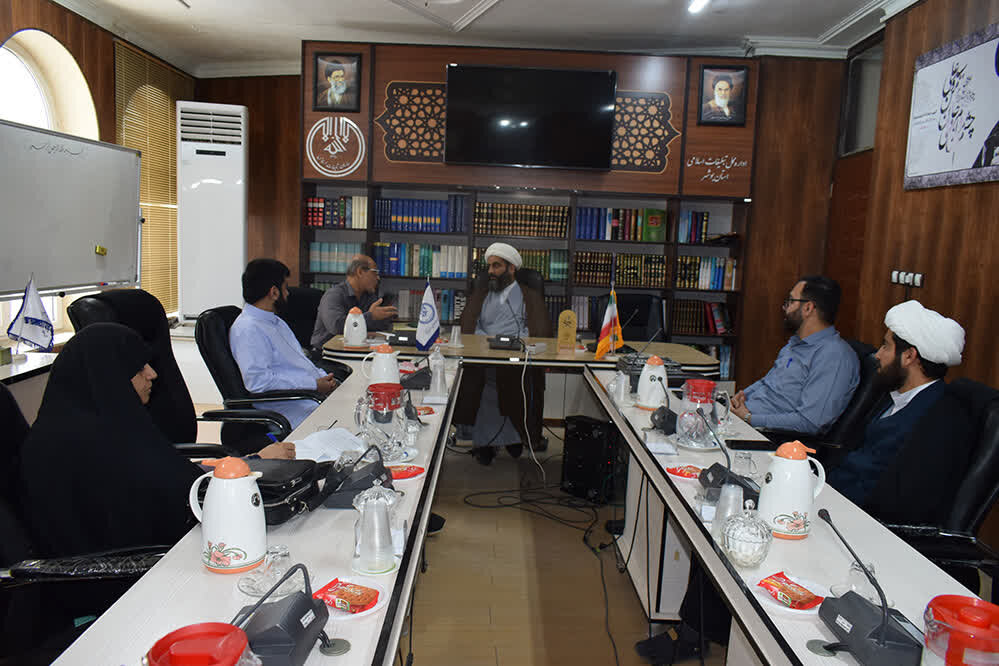 اعطای احکام مسئولیت هیئت رئیسه مجمع کانون‌های فرهنگی تبلیغی بوشهر+عکس