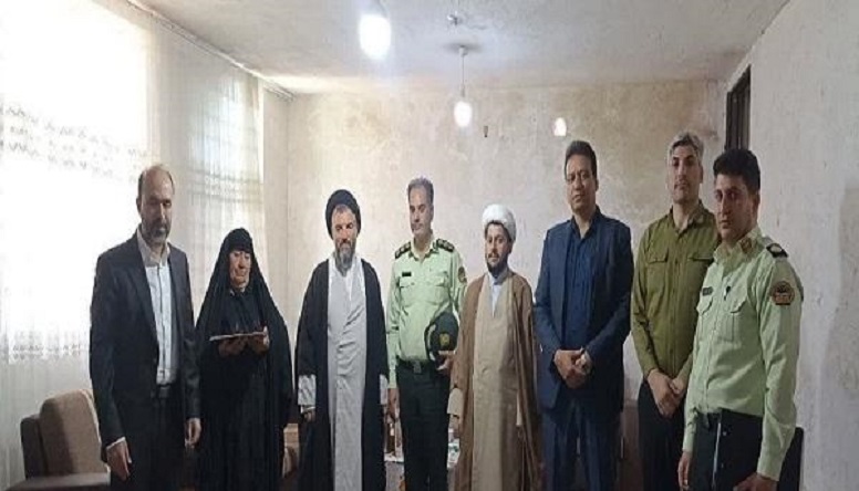 شهدا با نثار خون پاک و مقدس خود امنیت و آرامش امروز جامعه را رقم زدند