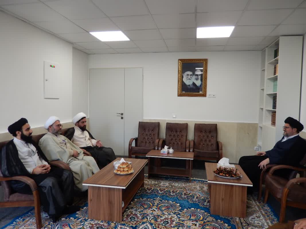 بررسی دقیق چالش‌ها، آسیب‌ها و مسائل پیش‌روی طلاب
