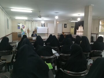 برگزاری جلسه اخلاق در مدرسه علمیه الزهرا(س) اهواز