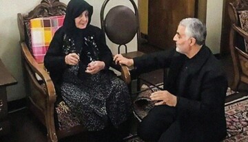 خاطرات شهدا | سرداری که در اوج اقتدار، خادم مادران شهدا بود