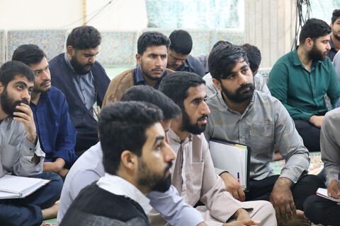 تصاویر/ درس اخلاق طلاب مدرسه علمیه النبی(ص) بندرعباس