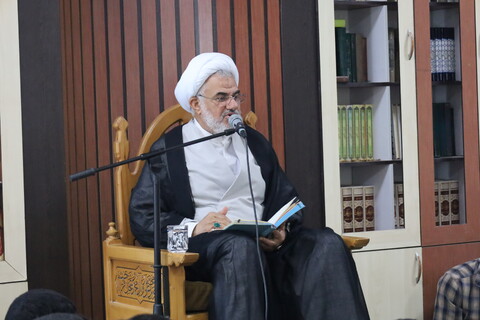 تصاویر/ درس اخلاق طلاب مدرسه علمیه النبی(ص) بندرعباس