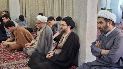 تصاویر / حضور استاد اخلاق حوزه علمیه قم در مدارس علمیه استان قزوین