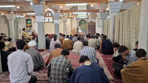 تصاویر / حضور استاد اخلاق حوزه علمیه قم در مدارس علمیه استان قزوین