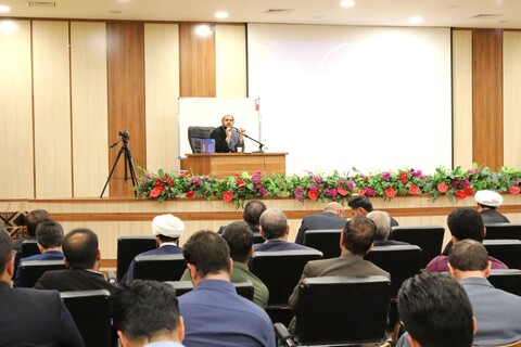 همایش مشاورین مدارس آموزش و پرورش با موضوع استعداد سنجی و حوزه علمیه با ارائه حجت الاسلام والمسلمین هادی رضایی شورکی