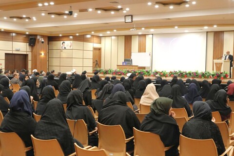 همایش مشاورین مدارس آموزش و پرورش با موضوع استعداد سنجی و حوزه علمیه با ارائه حجت الاسلام والمسلمین هادی رضایی شورکی