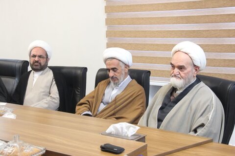 تصاویر / جلسه شورای حوزه علمیه استان قزوین بر گزار شد