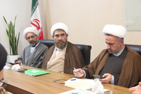 تصاویر / جلسه شورای حوزه علمیه استان قزوین بر گزار شد