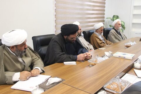 تصاویر / جلسه شورای حوزه علمیه استان قزوین بر گزار شد