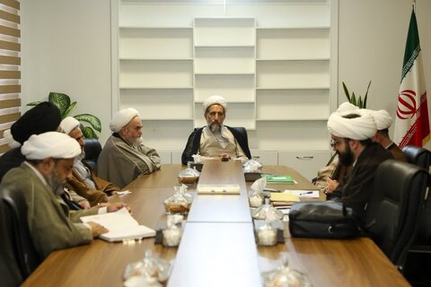 تصاویر / جلسه شورای حوزه علمیه استان قزوین بر گزار شد