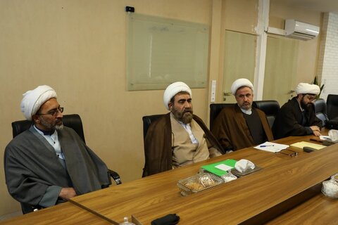 تصاویر / جلسه شورای حوزه علمیه استان قزوین بر گزار شد