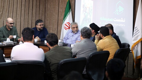 تصاویر/ نشست صمیمی مرکز رسانه و فضای مجازی حوزه با عوامل سریال مرهم