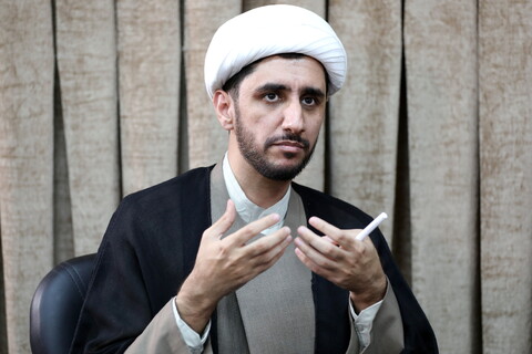 تصاویر/ نشست صمیمی مرکز رسانه و فضای مجازی حوزه با عوامل سریال مرهم