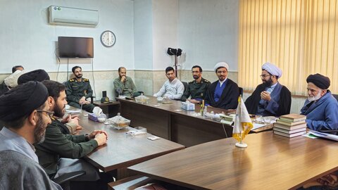 تصاویر/ دیدار مسئول سازمان بسیج طلاب با مسئول‌ بسیج اساتید حوزه علمیه
