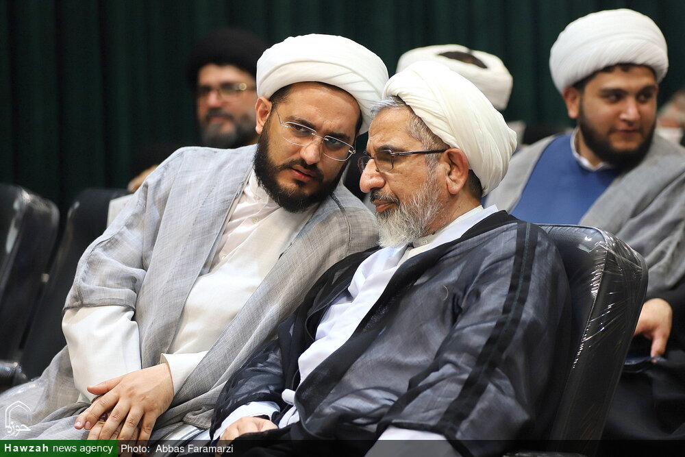 पिछले सौ वर्षों में, हौज़ा ए क़ुम ने वैश्विक मंच पर महत्वपूर्ण प्रभाव डाला है: हुज्जतुल इस्लाम रुस्तमी