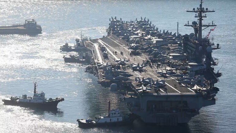 یمنی فوج کا دو امریکی ایئرکرافٹ کیریئرز پر کامیاب حملہ