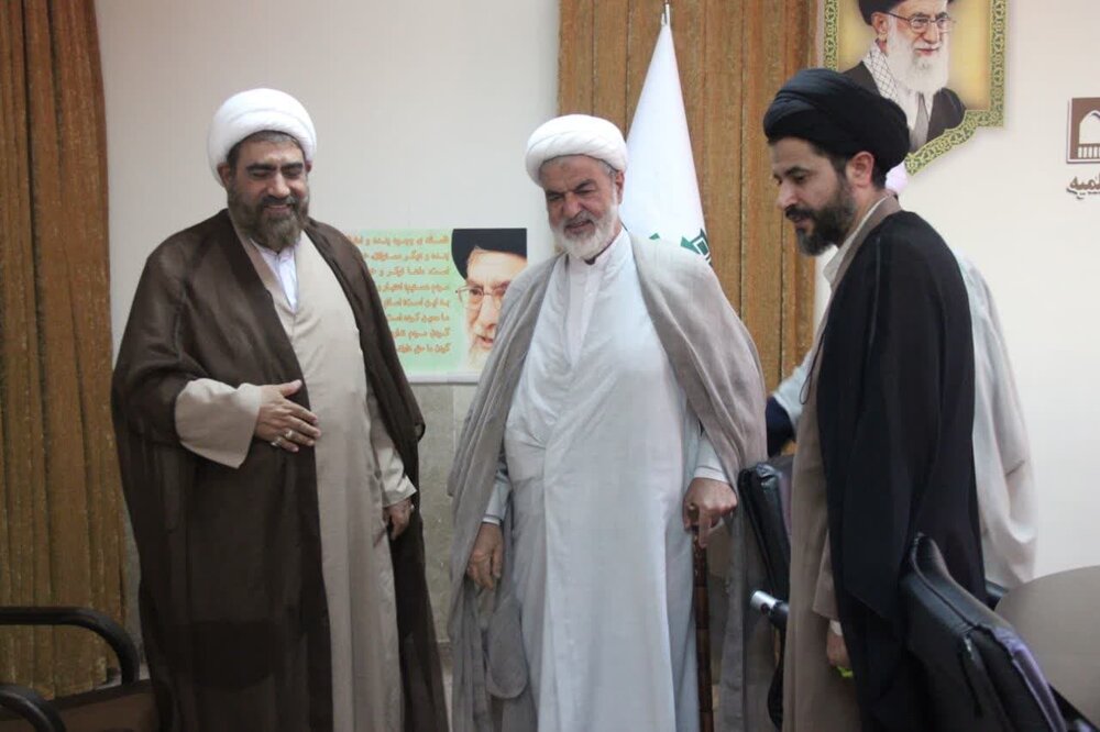 ایجاد انگیزه، انسان را به سمت عقایدش سوق میدهد