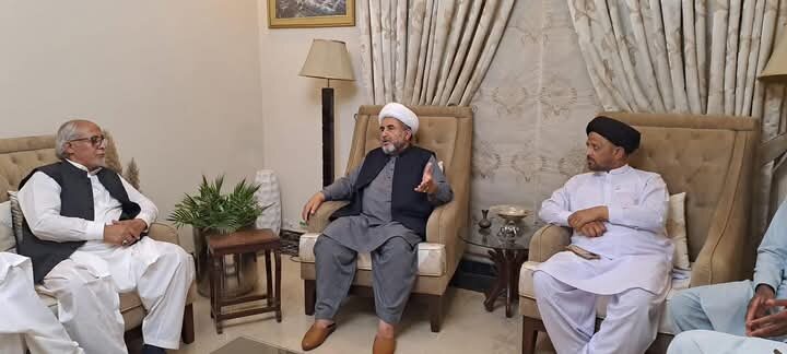 علامہ عارف واحدی سے شیعہ علماء کونسل ضلع اٹک کے صدر اور عہدیداروں کی ملاقات