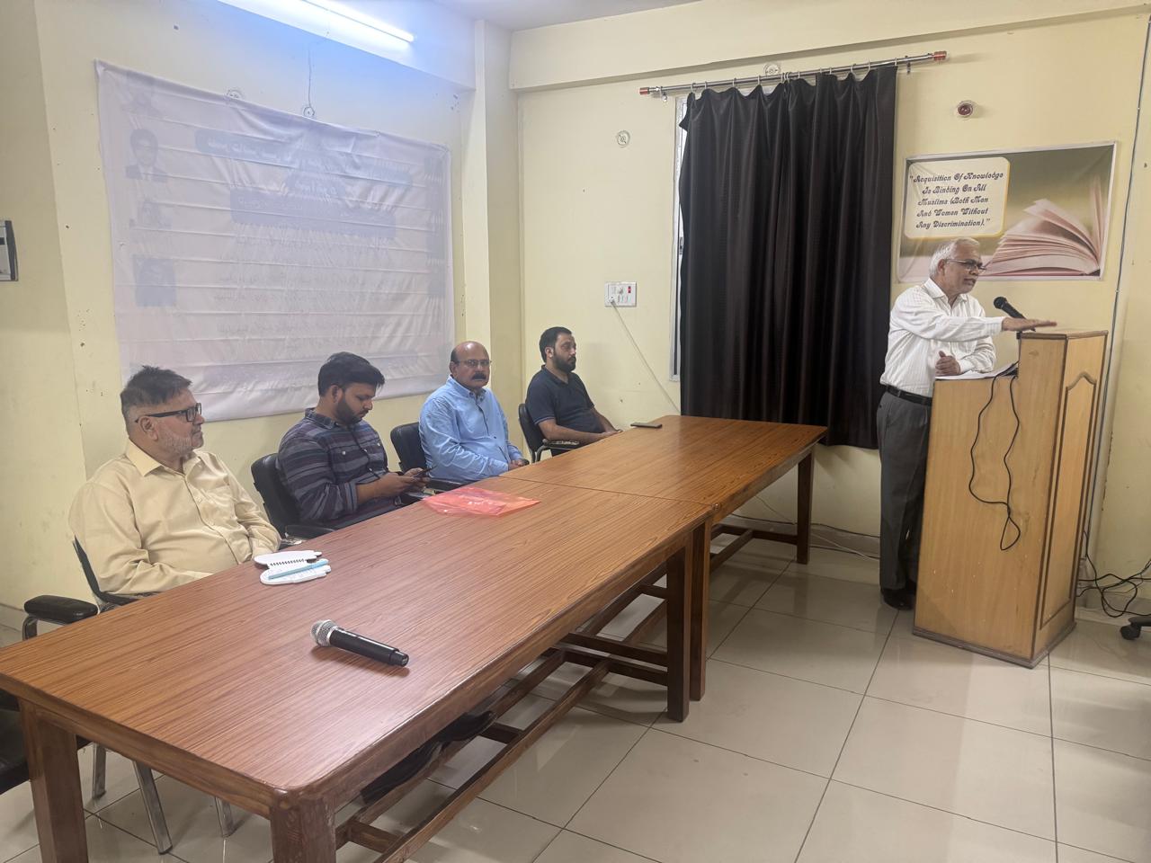 उज्ज्वल भविष्य का सपना देखने वाले लोग सफलता के रास्तों से अनजान हैं: सय्यद मसूद हुसैन