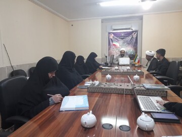 تبعیت از تصمیمات حاکمیت و منویات رهبر معظم انقلاب ضروری است