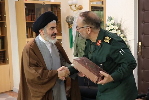تصاویر/ دیدار نماینده ولی فقیه در آذربایجان غربی با فرمانده سپاه شهداء
