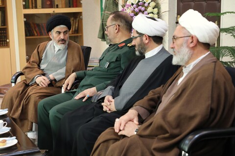 تصاویر/ دیدار نماینده ولی فقیه در آذربایجان غربی با فرمانده سپاه شهداء