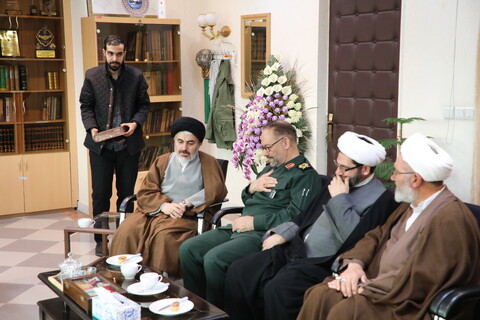 تصاویر/ دیدار نماینده ولی فقیه در آذربایجان غربی با فرمانده سپاه شهداء