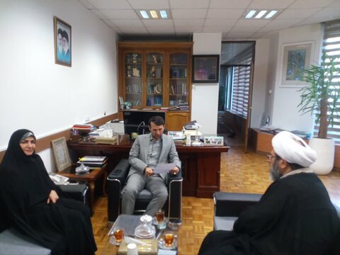 تصادیر دیدار امام‌جمعه کوهدشت با برخی مسئولان وزارت آموزش و پرورش