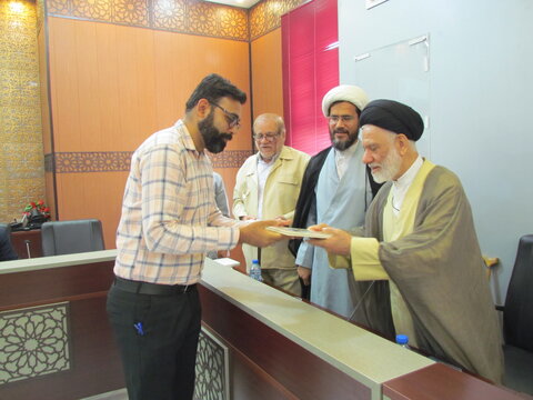 تصاویر/ نشست شورای فرهنگ عمومی شهرستان دیر